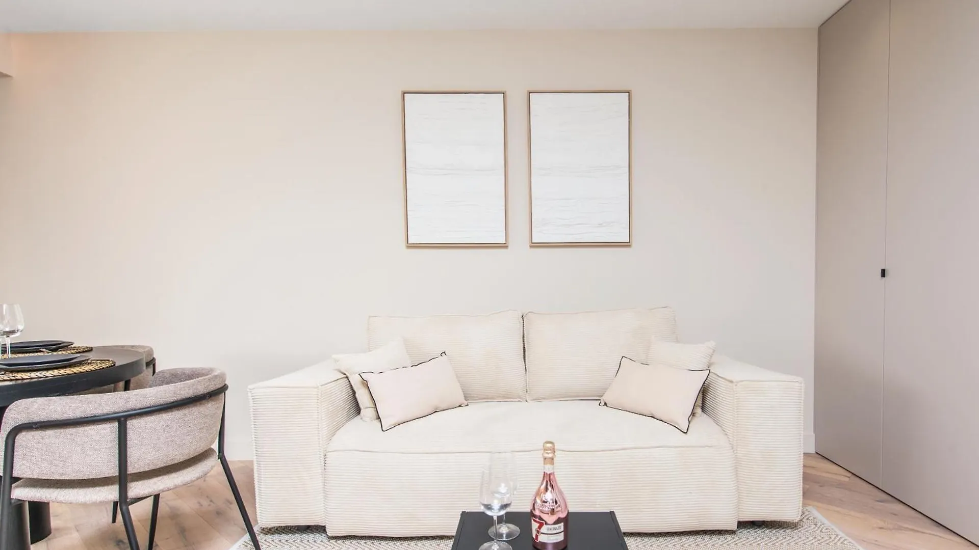 L'Oree Du Cap-Somptueux 2 Pieces- Garage- Terrasse 로퀴에브륀캡마르탱 0*,