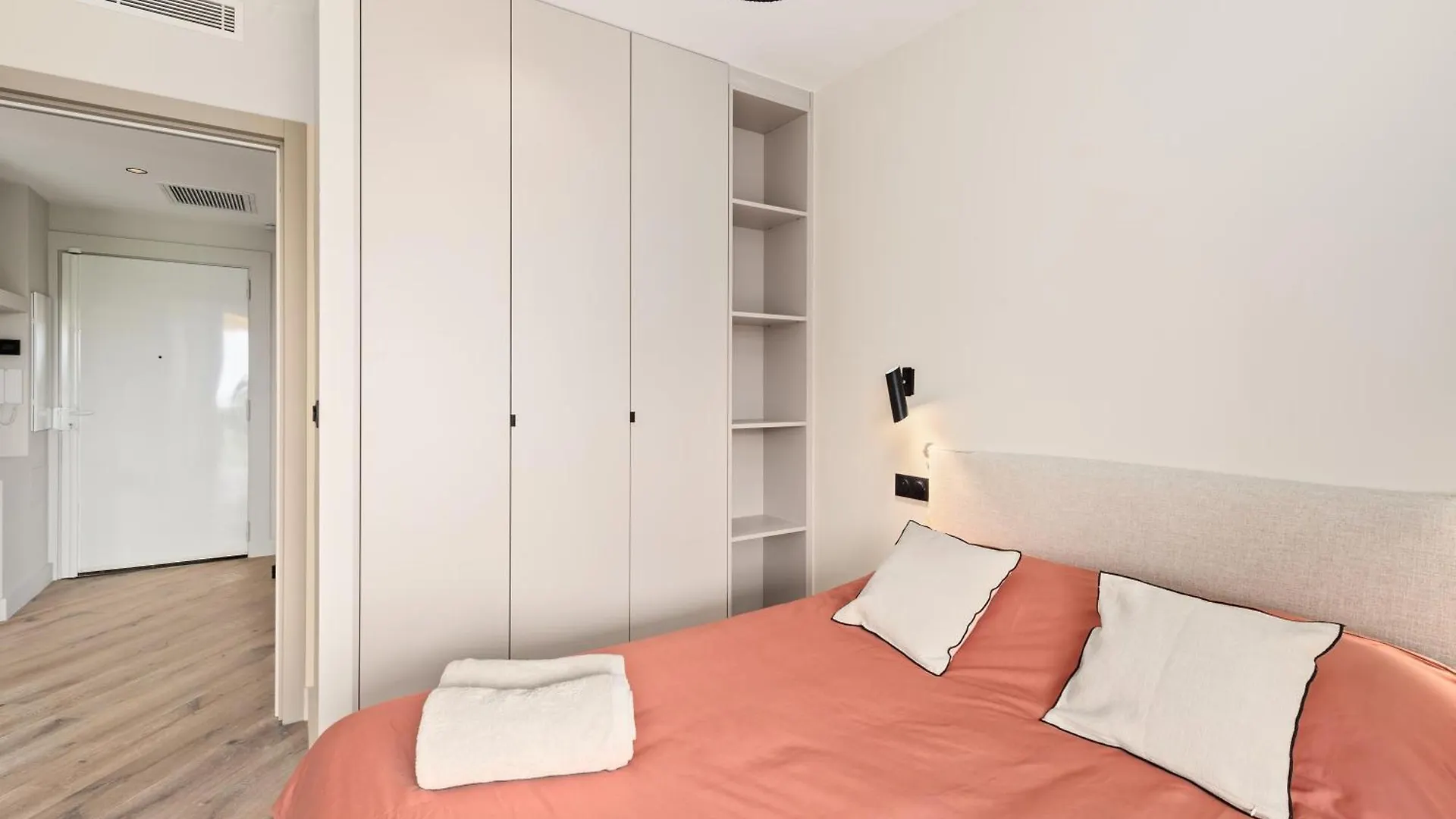 아파트 L'Oree Du Cap-Somptueux 2 Pieces- Garage- Terrasse 로퀴에브륀캡마르탱